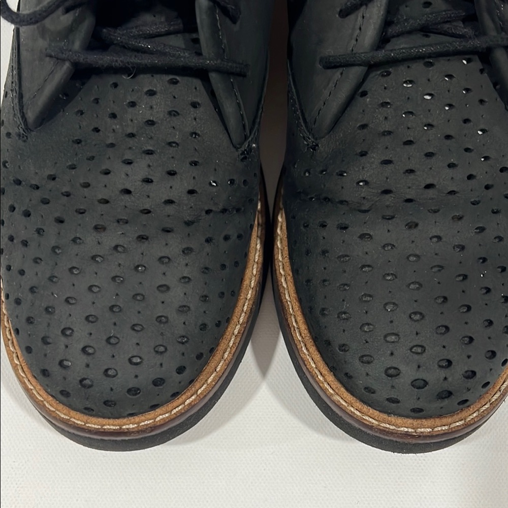 Clarks Artisan Black Leather Shoes - Picture 3 of 4